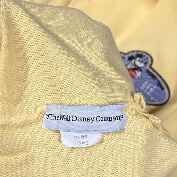 Vintage Disney Cast Member Original Polo Shirt CMO Patch Embroidered 90s Sz M